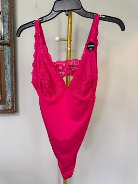 Lace-Trim Unpadded cami Bodysuit - Hot Pink NWT 2X